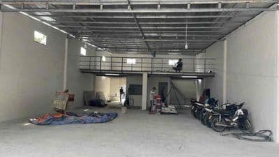 kho #400m tân xuân thich hop làm buu cuc , kho hàng…