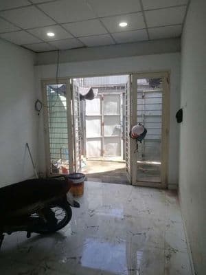 Cho thuê nhà Mặt tiền hẽm đường Phạm Hùng C7 DT.4m×16m Nhà trệt 2Phòng