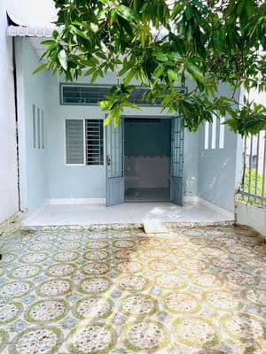 NHÀ TRỆT GIÁ TỐT SÂN RỘNG ĐẸP