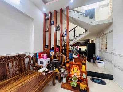 BÁN NHÀ MT KINH DOANH NHỎ LẺ + 7 TRỌ GẦN KCN CHỢ BỆNH VIỆN TTHC DĨ AN