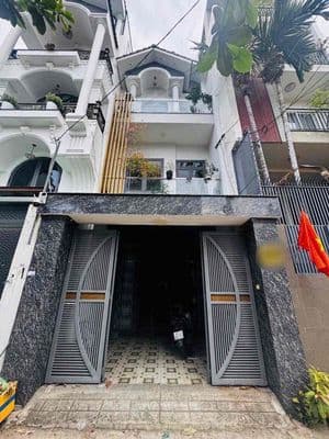 Ngay Chợ Tân Hương ( Tân Phú ) 3 Tầng Diện Tích: 4,5 x 19m , Hẻm OTO