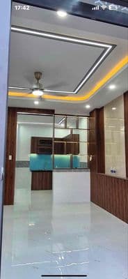 Nhà 1 trệt 1 lầu