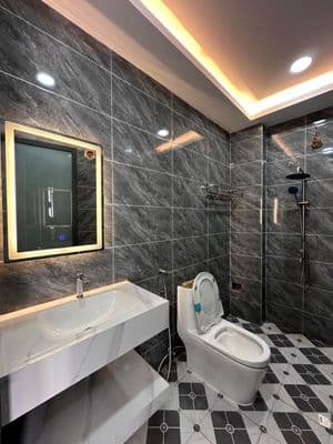 NHÀ MẶT TIỀN TRUNG TÂM THỦ DẦU MỘT
