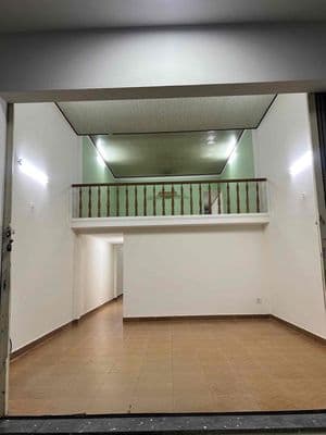 Cho thuê nhà c4 gác đúc 2pn đường 2/9 ngay Công Viên APec gần Cầu Rồng