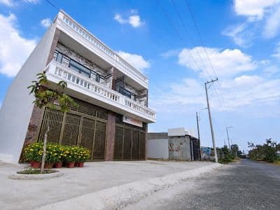 CHO THUÊ NHÀ MẶT TIỀN 2 TẦNG – Ở & LÀM VĂN PHÒNG CÔNG TY–KDC HÒA Phú