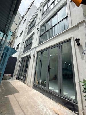 Chính chủ bán nhà xay mới 100% hẻm nội bộ an ninh