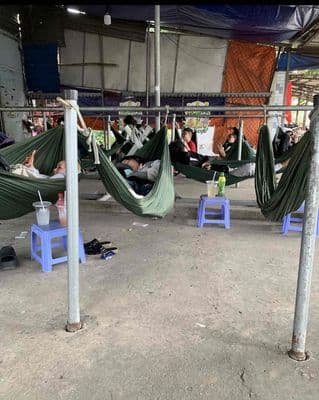 Cho thuê mặt bằng quán cà phê võng