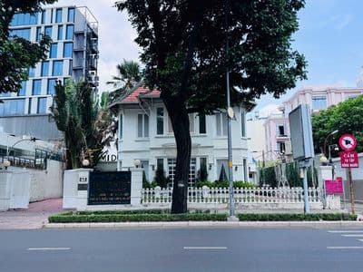 Cho thuê Biệt Thự 212 Võ Thị Sáu, P.õ Thị Sáu, Quận 3,20x25m, 260 tr