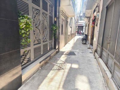 GIÁ CHỈ 5,9 TỶ – NHÀ MỚI XÂY, NỞ HẬU TÀI LỘC
