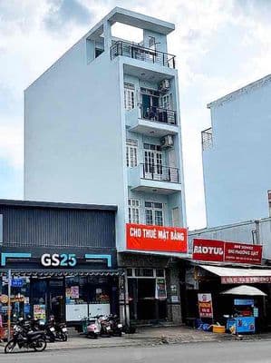Văn phòng tầng 1, 50m2 - Kề góc, dân cư đông đúc chỉ 7 triệu/tháng