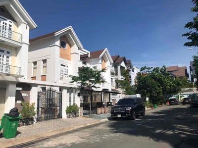Cho Thuê Căn Nhà Khu Biệt Thự Hoàng Gia, Trung Tâm Hành Chính Dĩ An