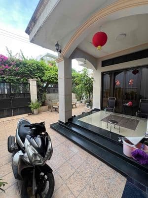 Bán căn Biệt Thự Vườn giá chưa tới 100tr/m2 đường xe tải tránh
