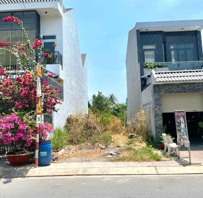 Mặt tiền kinh doanh 135m2 đường Gia Huỳnh, giá 850 triệu