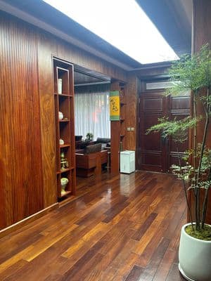 Cho thuê nhà biệt thự C37 Tố Hữu.Dt 250*4T,1H, full đồ. Giá 60tr/th