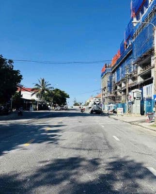 Bán gấp lô đất biển tân trà đường 10m5 bùi quốc khái- giá rẻ 6 tỷ/100m