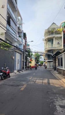 Hơn 5 tỷ - nhà 3 tầng - kdc tên lửa, bình tân - 4x16.5 - hẻm xe hơi