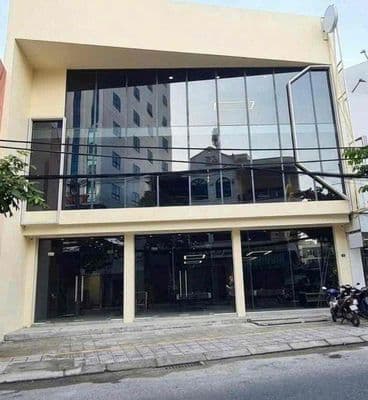 Cho thuê nhà 3 tầng mặt tiền núi thành – hải châu