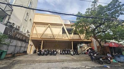 CHO THUÊ MẶT BẰNG LỚN MT NGUYỄN LÂM Q.10 – SẴN SÀNG BÀN GIAO