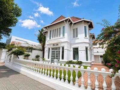 Biệt thự hạng sang cho thuê mặt tiền 25m trung tâm quận 3