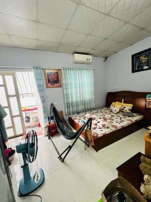 2tầng-dt 5×10-ngay ngã 4 nguyễn thị thập htp-sổ riêng-4pn-4 nhỏ tl