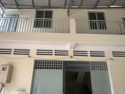 Cho thuê hẻm xe tải Tô Hiệu 8x20 - 1 lầu 20tr