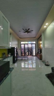 Bán nhà lầu hẻm thoáng đường Phạm Thế Hiển P7 Q8