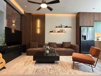 Bán nhà đẹp thang máy full nội thất giá 15,9 tỷ