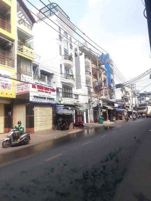 1%Mặt tiền LạcLongQuan 3,5*14m 47m2 đất