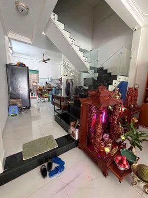 Cho thuê nhà khu Tên Lửa. Tân Tạo 4,5x20. 4 tấm