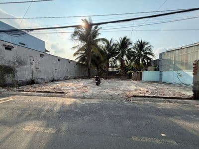 Đất thổ cư mặt tiền nhựa Trung Chánh 2, ngay chợ Trung Chánh, 5x20