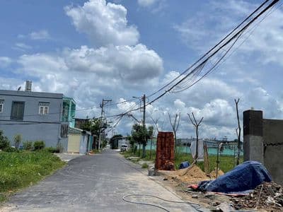 Bán Lô Đất 5x24m Shr, Vị Trí Đẹp MT XTT 20m Cách Chợ XTT Chỉ 300m.
