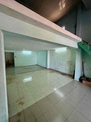 nhà C4 lửng đúc đường 10m5 có lề gần tôn đản 79m2 giá 2ty75 TL