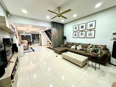 nhà 3 tầng MT Ngô Huy Diễn đảo 1 ngay cầu Hoà Xuân