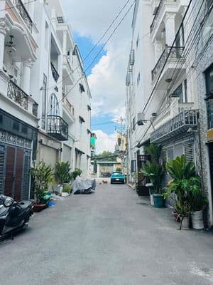 NHÀ 4 TẦNG, KHU NHÀ ĐỒNG BỘ, ĐƯỜNG RỘNG NGAY CHỢ HIỆP BÌNH