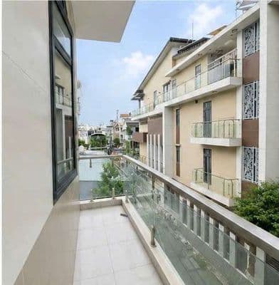 Khai trương tòa 8 căn hộ ,ban công cửa sổ rộng