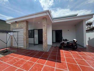 Bán gấp nhà mới gần biển phước hải - tt đất đỏ