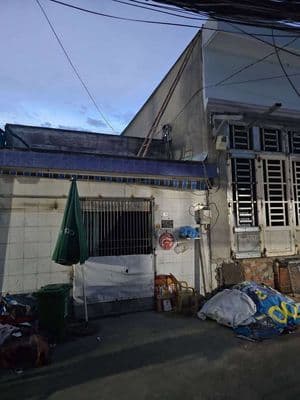 4x20 nhà cấp 4 3 phòng ngủ hẻm xe hơi quận 7
