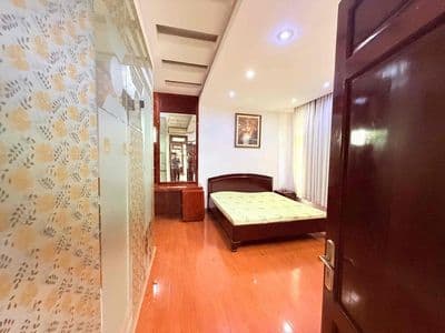 Cho thuê biệt thự KDC Khang Điền, Dt: 200m2/30 Triệu-1 Tháng