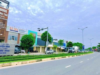 HIẾM ! thuê đất mặt tiền đường Võ Chí Công diện tích khủng