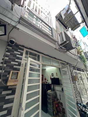 Nhà 2 lầu Nguyễn Ảnh Thủ, Quận 12, tặng nội thất