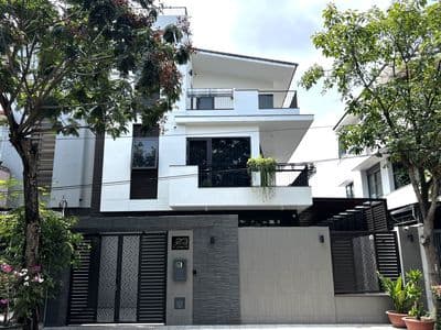 Nhà đẹp có hầm 3 lầu 4 phòng gần công viên, cục thuế hcm tại an phú