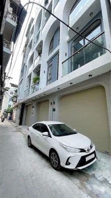 Bán nhà cấp 2 thạch bàn ngã tư cổ linh 40m 6t thang máy gara oto~10 tỷ