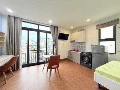 Studio Balcon - Ngày Trần Hưng Đạo Quận 1 - Full Nội Thất Xịn