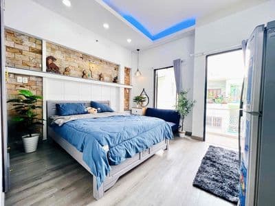 Cho thuê chdv 2pn - ban công full nội thất rộng 60m2 ngay phú nhuận
