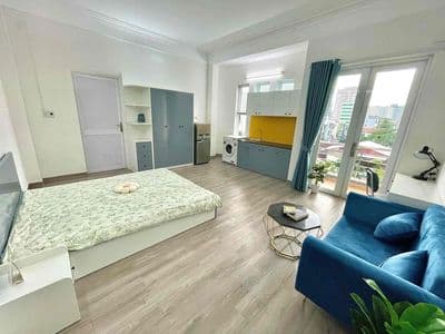 Căn hộ studio ban công full nội thất đi bộ tới ĐH GTVT, Ngoại Thương