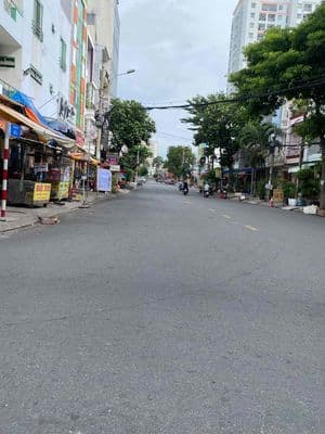 Nhà bán kế đường số 4 khu tên lửa ngay chợ trường học hẻm oto