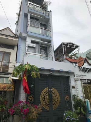 Ngộp bank gấp bán - hạ giá còn 6,8 tỷ - 120m2 - 4 tầng - Đ. Ng: V. Quá