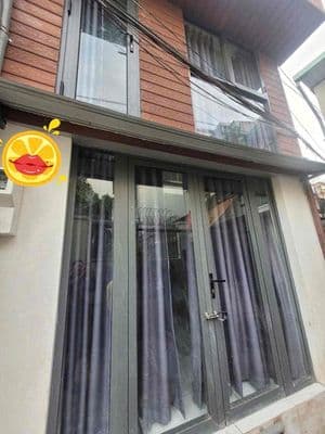2 TẦNG (VI BẰNG ) NHÀ MỚI ĐẸP Ở NGAY - HẺM 3 GÁC CÓ 1 02