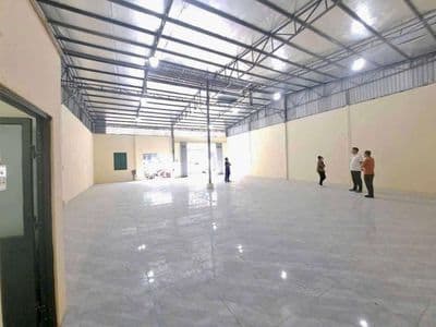 Kho 205m2 - ngang 12m dài 17m