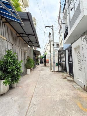Bán nhà Chính chủ 52m2 Giá 4.89 tỷ còn bớt hẻm xe hơi